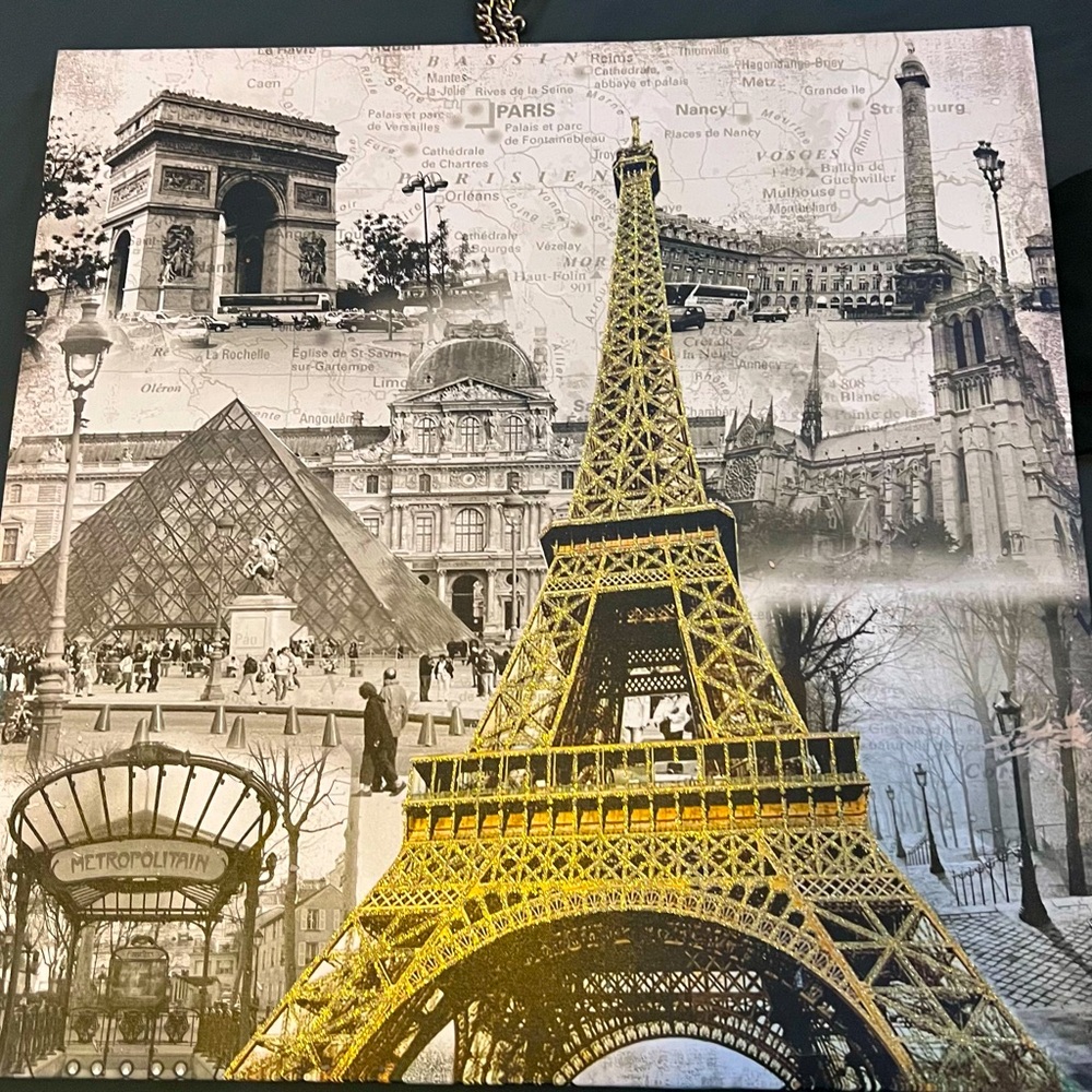 Gold Eiffel Tower canvas poster